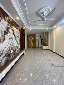 Tân_khai nhà 41 m, 5 tầng, thang_máy gi.á 12.5 t.ỷ